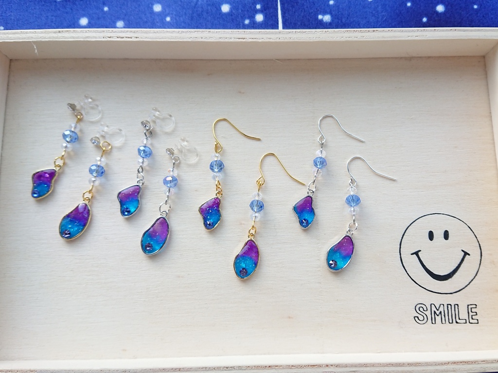 快新イメージ概念ピアスイヤリングマスクチャーム