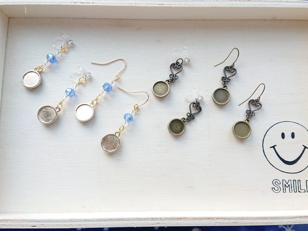 快新イメージ丸台座ピアスイヤリングマスクチャーム