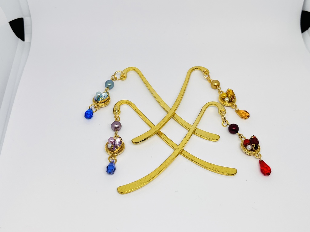 赤井、降谷、快斗、、新一イメージビジューブックマーカー