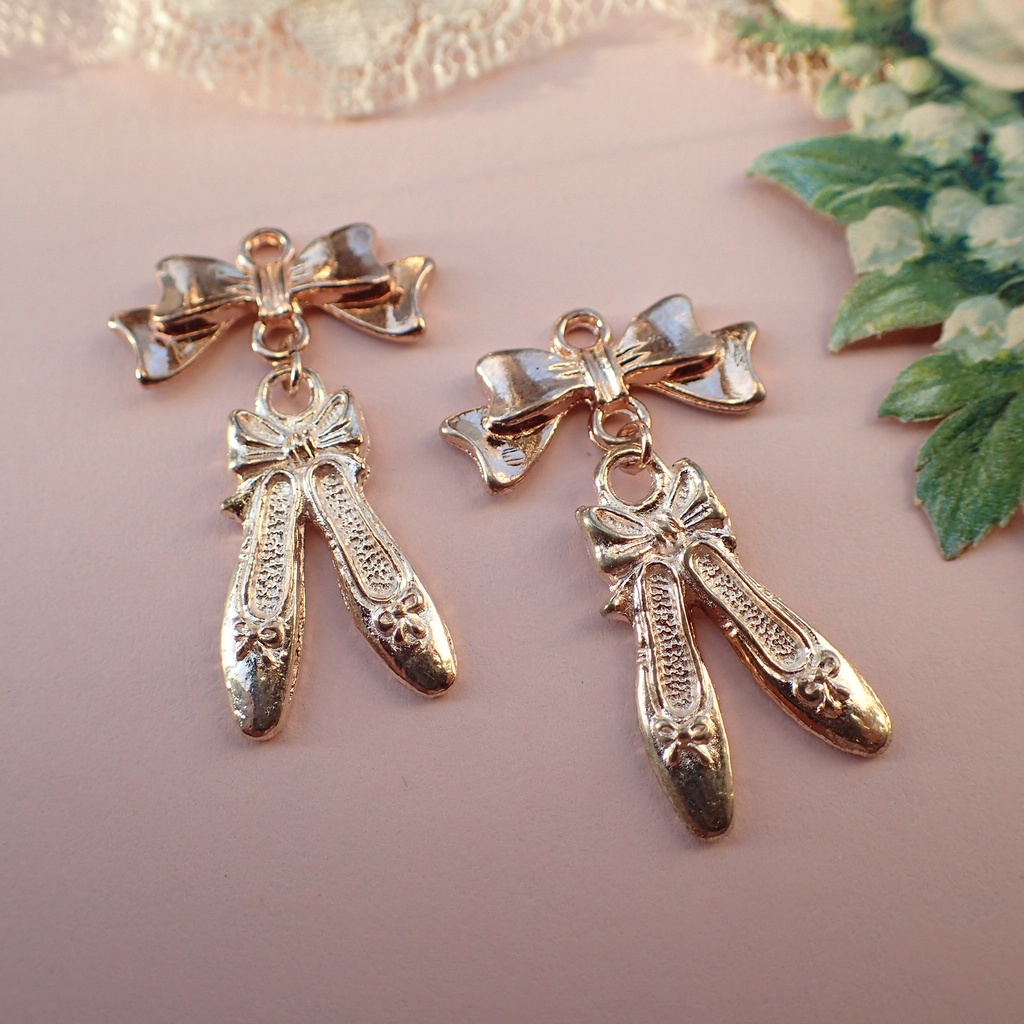 【pink gold color】トゥシューズの耳飾り