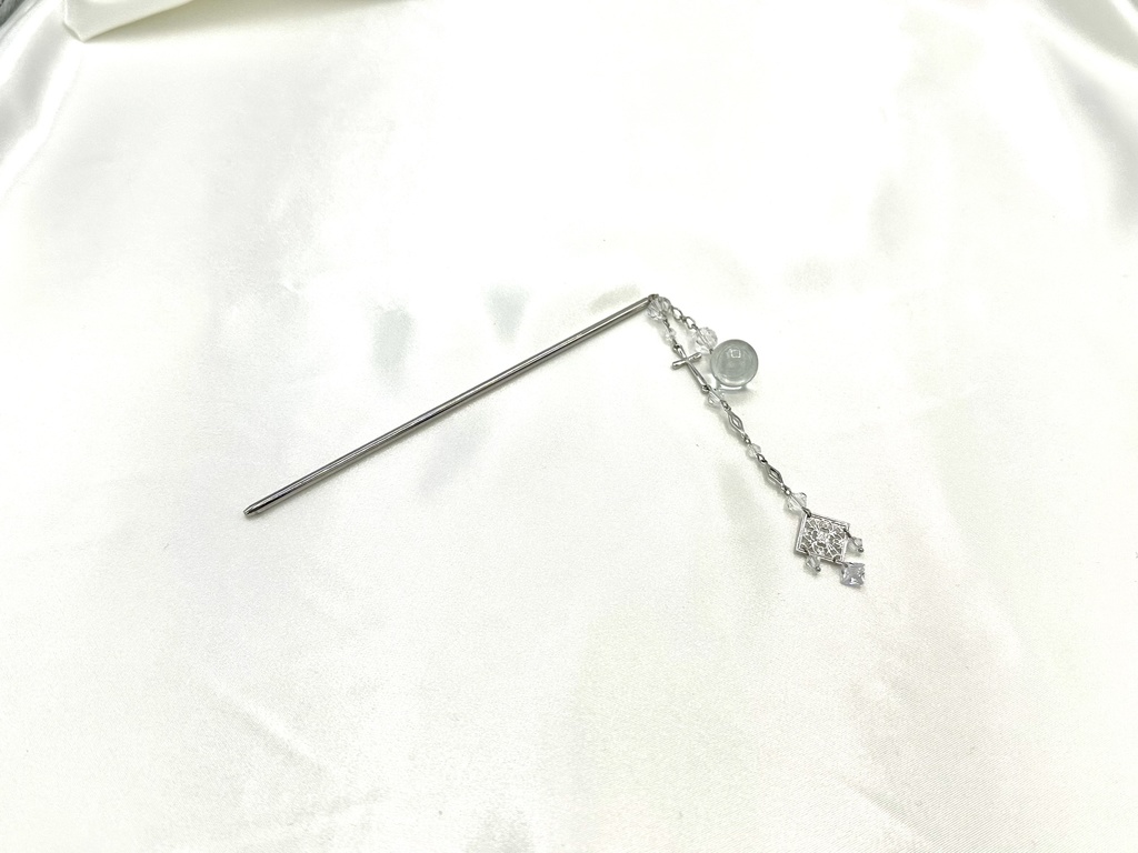 スフィアガラスのシルバーヘアスティック