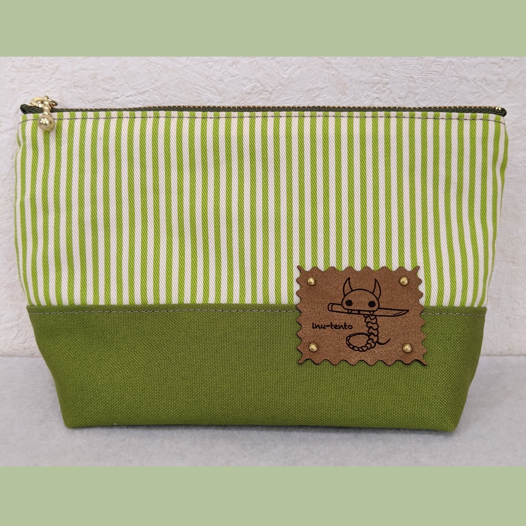 時間遡行軍 短刀ちゃん ファスナーポーチ