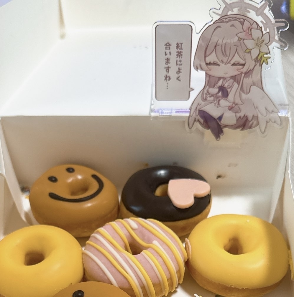 紅茶を楽しむ桐藤ナギサ様お座りアクスタ