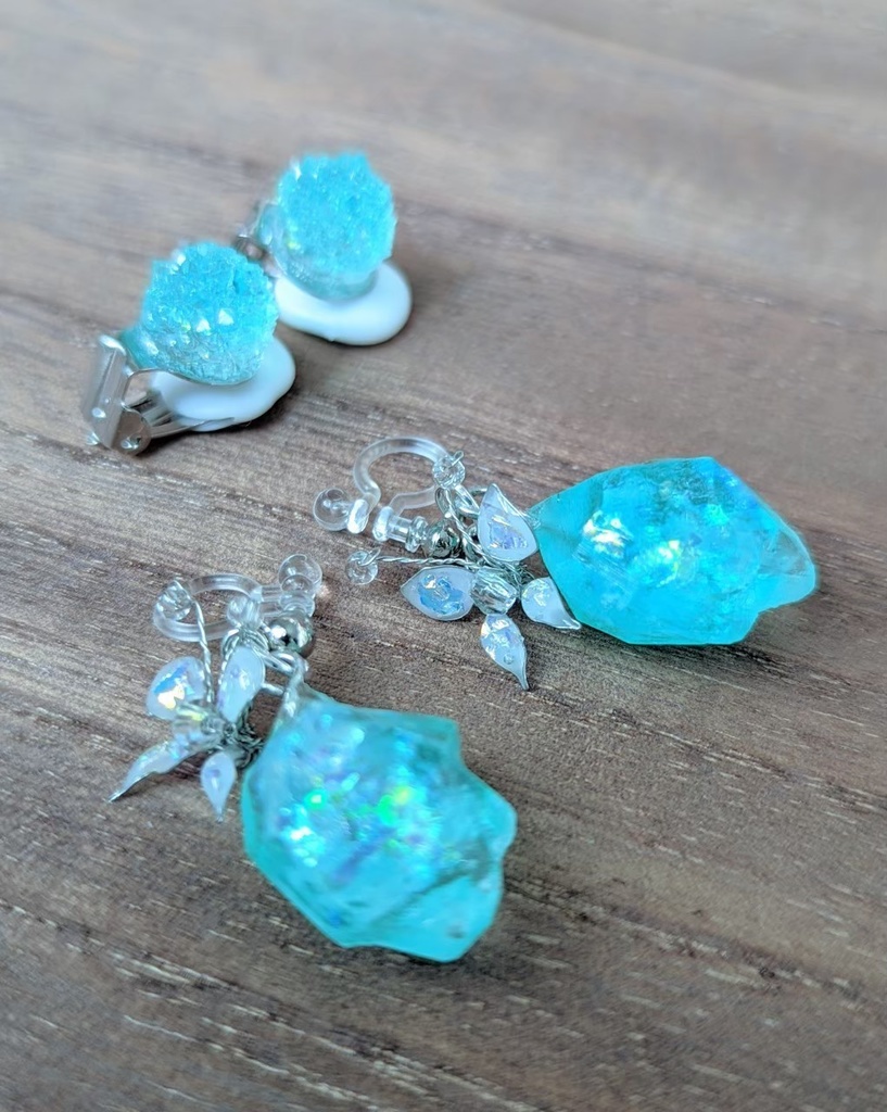 ひとつぶ鉱石の耳飾り(イヤリング)