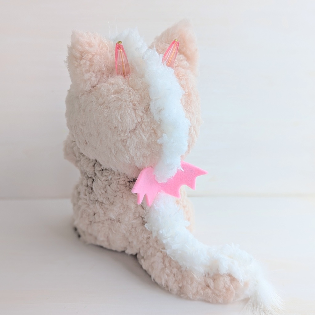 〜めつきのわるいドラゴン〜いちごジェラート【受注制作】