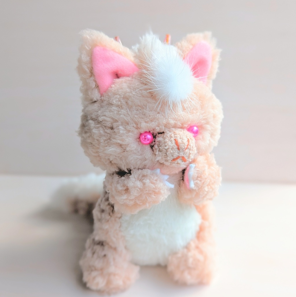 〜めつきのわるいドラゴン〜いちごジェラート【受注制作】