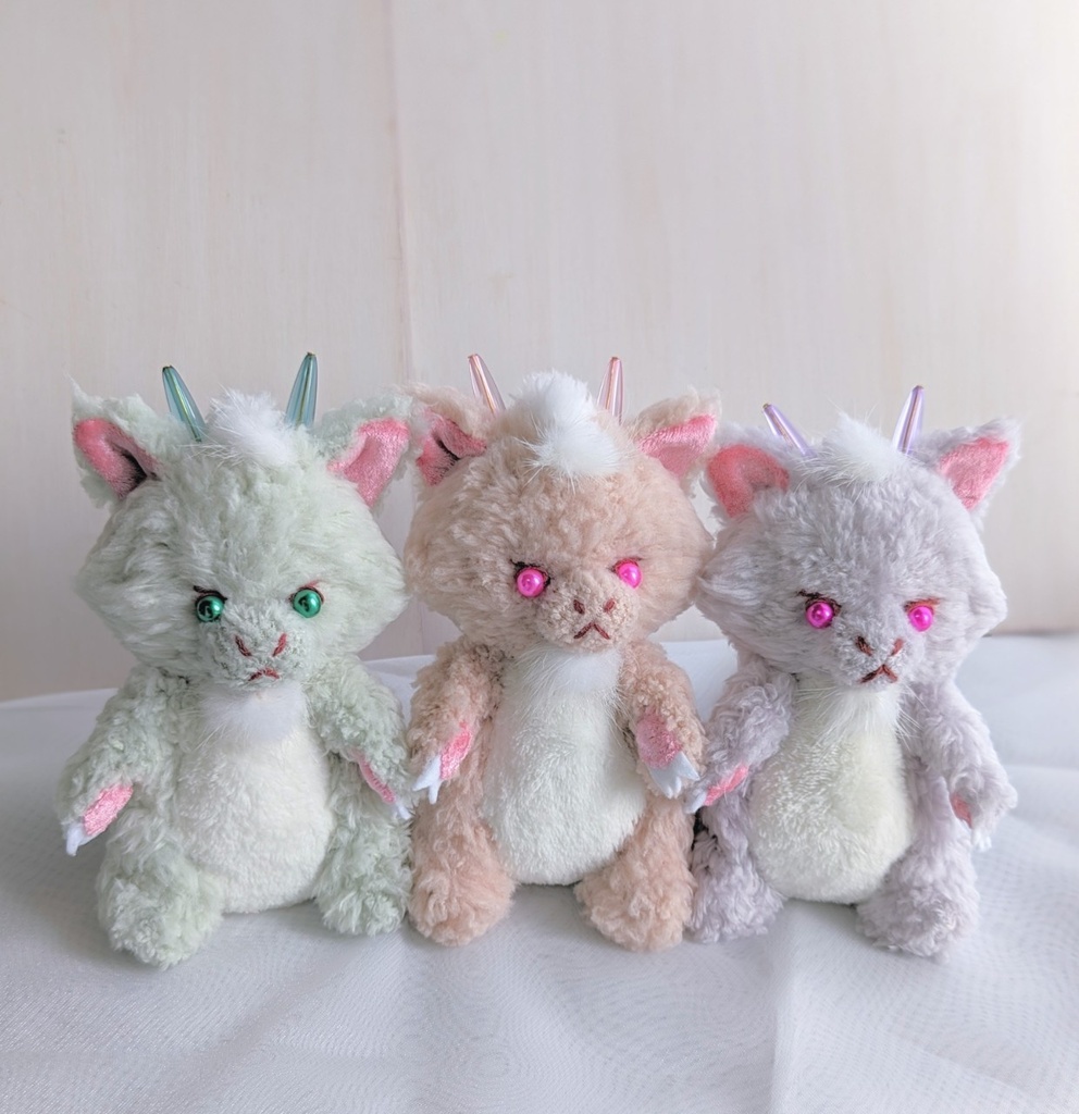 【特価】 て*る様 桜花のドラゴン ハンドメイド ぬいぐるみ アートドール ぬいぐるみ