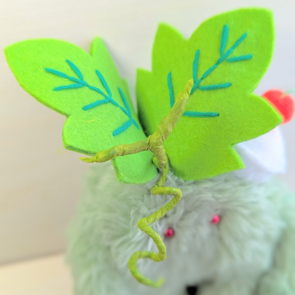 ~ひっつきマンドラゴラ〜 メロンクリームソーダ / ぬいぐるみ(小)【受注制作】