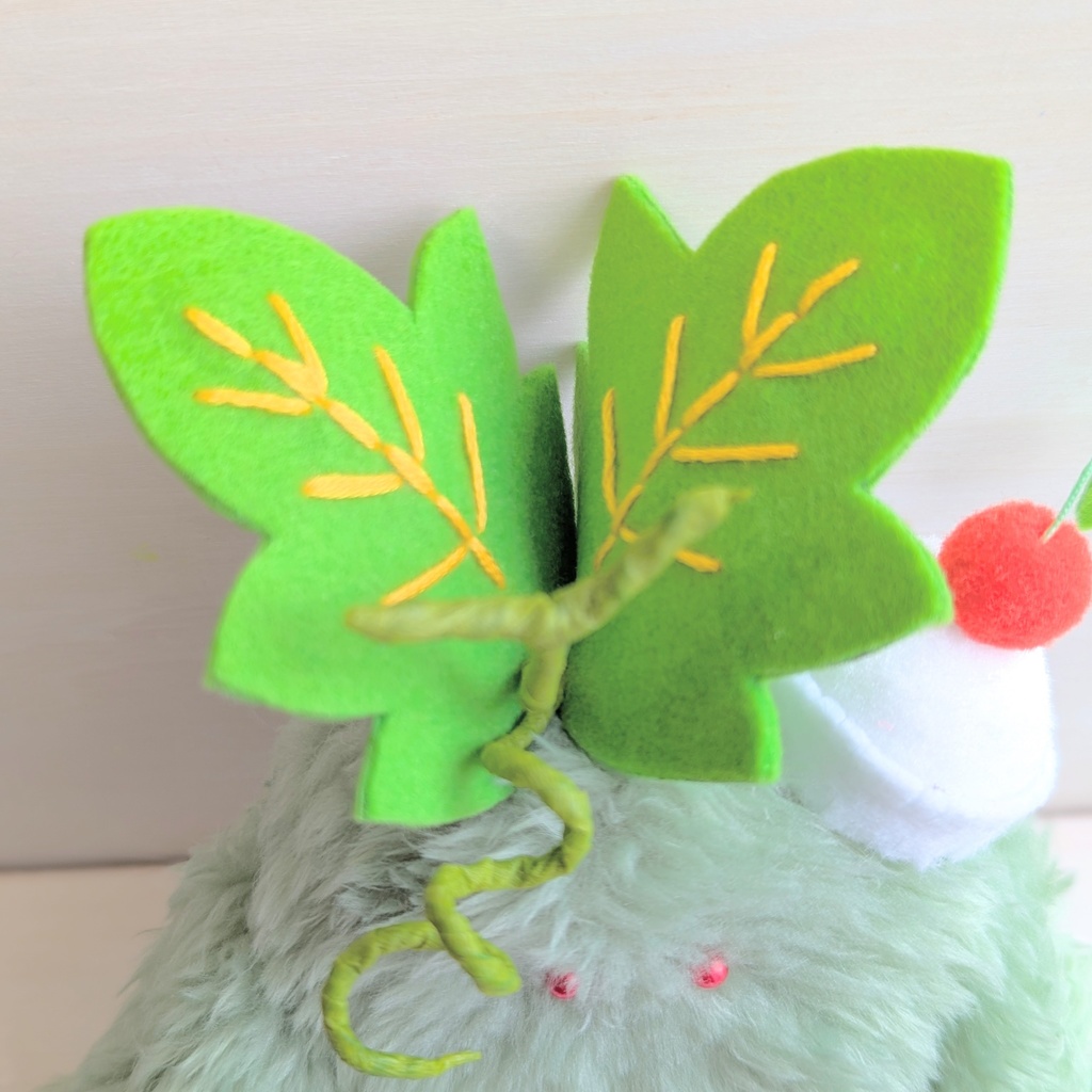 ~ひっつきマンドラゴラ〜 メロンクリームソーダ / ぬいぐるみ(小)【受注制作】