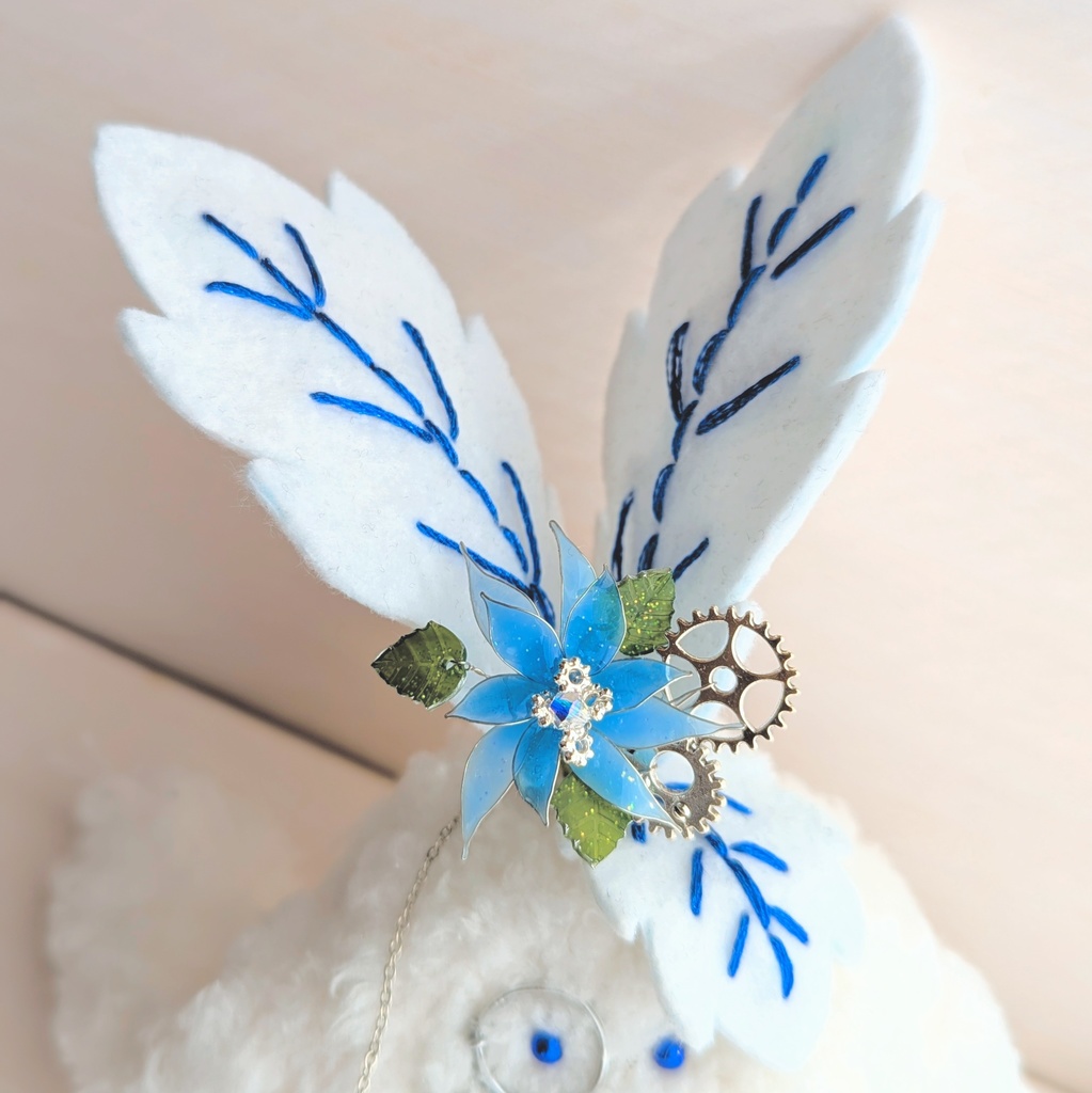 〜ひっつきマンドラゴラ〜 白ごま×ポインセチア/ぬいぐるみ(7日以内に発送)