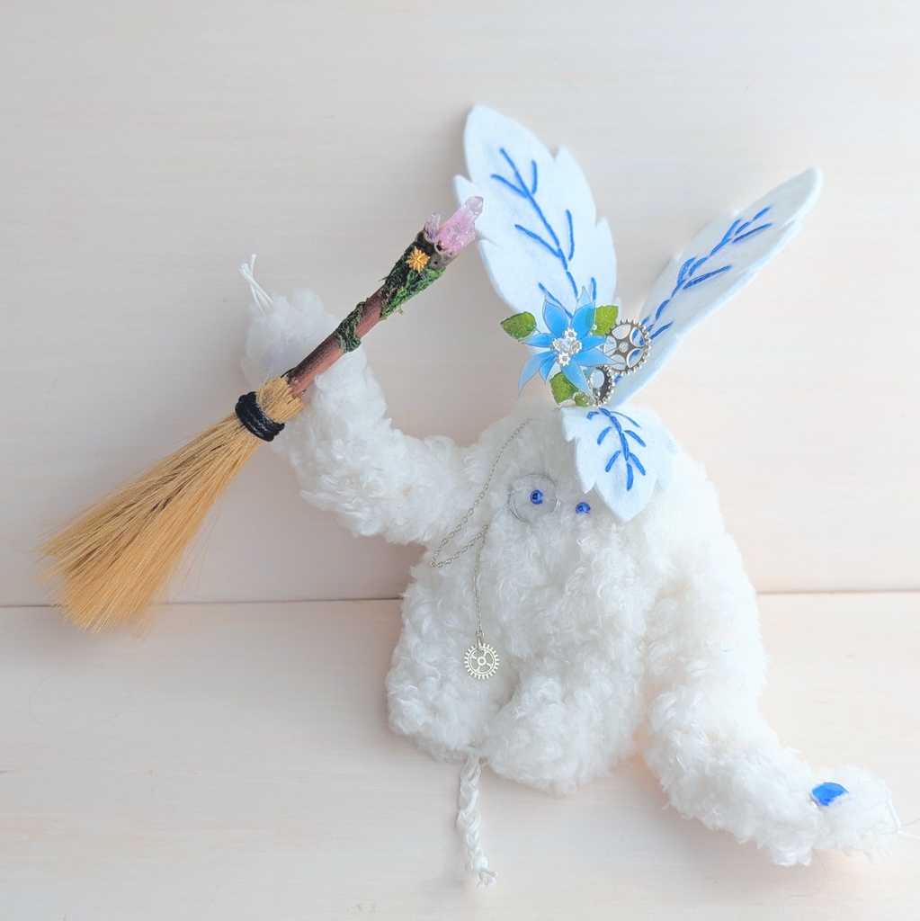 〜ひっつきマンドラゴラ〜 白ごま×ポインセチア/ぬいぐるみ(7日以内に発送)