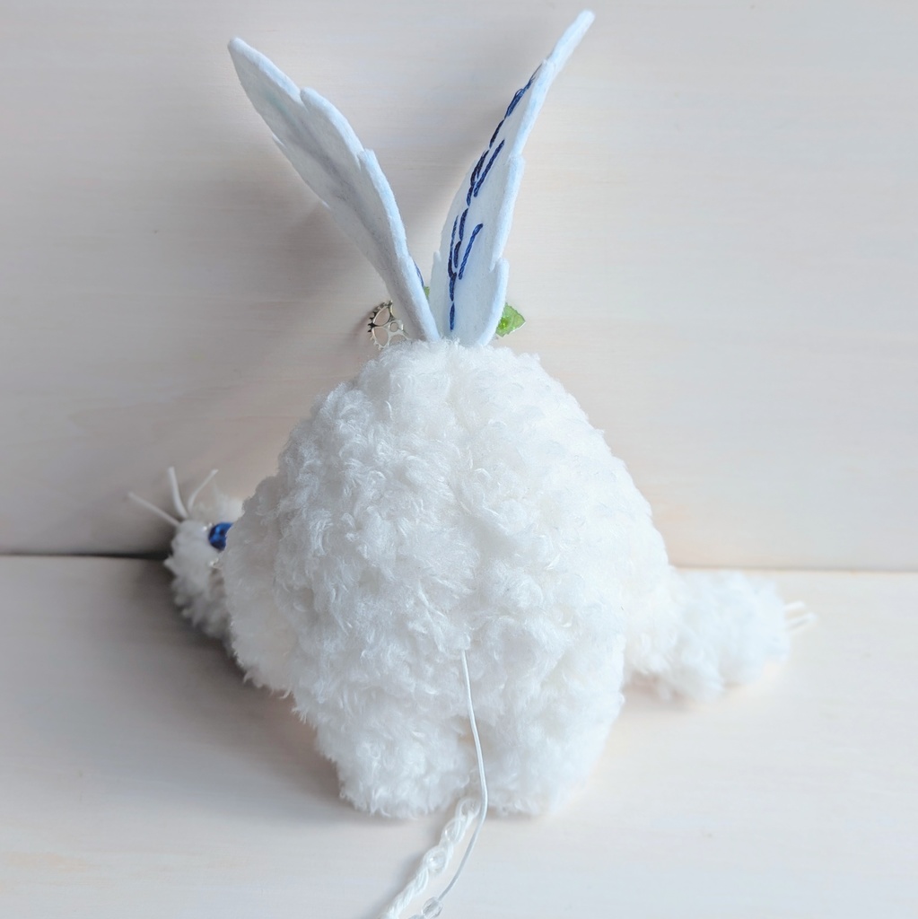 〜ひっつきマンドラゴラ〜 白ごま×ポインセチア/ぬいぐるみ(7日以内に発送)