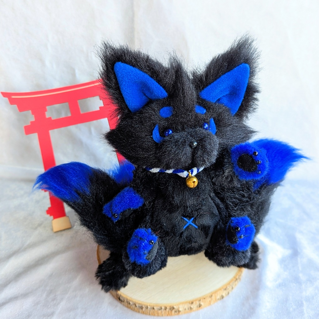 ~ヘソ天九尾のおきつね様~黒いなり(青)【受注制作】
