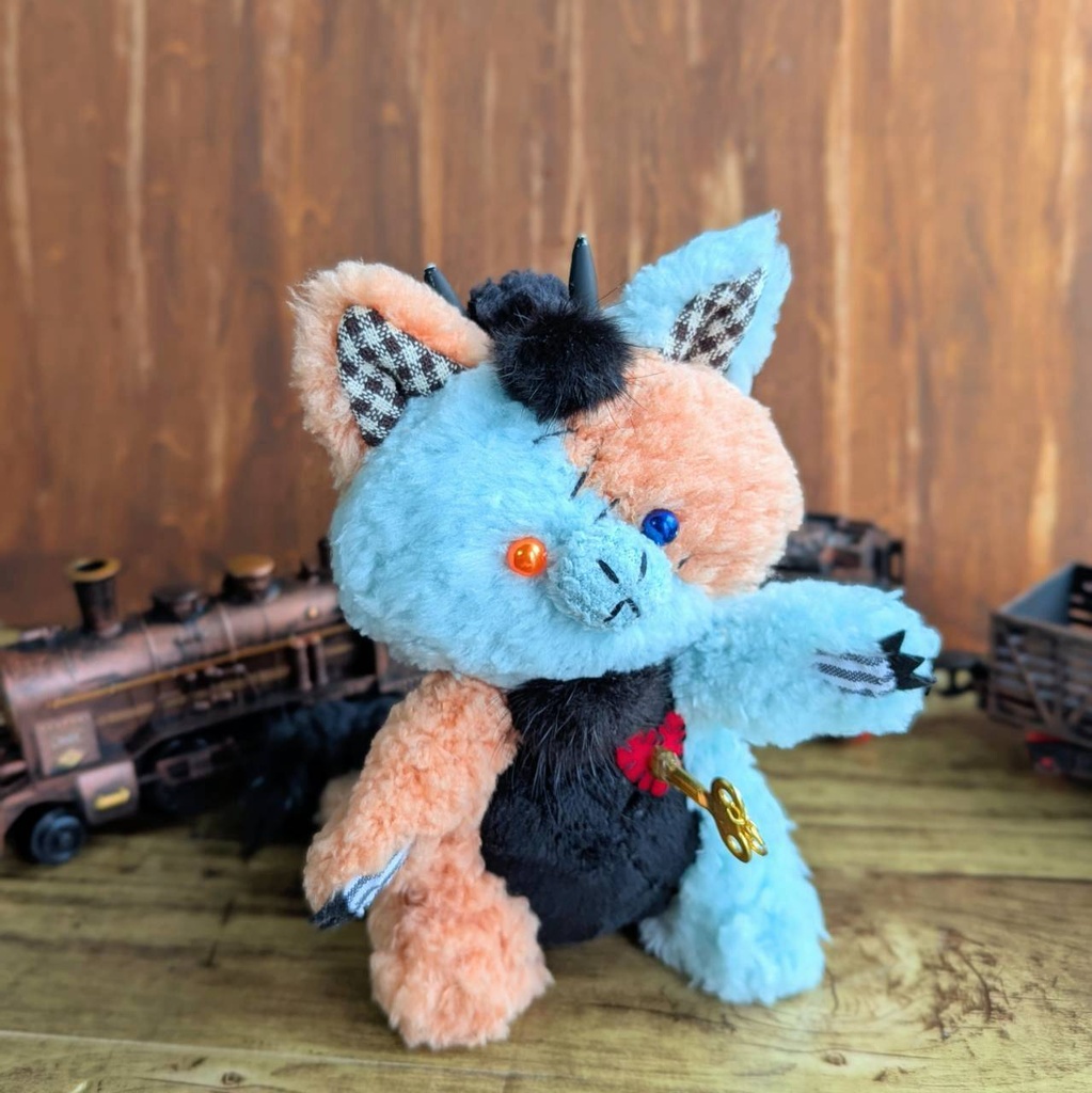 〈期間限定〉〜めつきのわるいドラゴン〜ツギハギ(青×オレンジ)【受注制作】