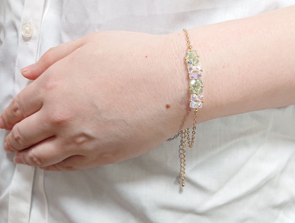 Alchimieイメージブレスレット