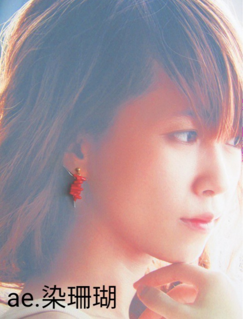 天然石のキャッチ一体型ピアス