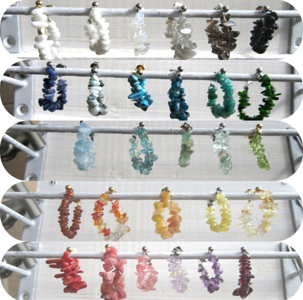 天然石のキャッチ一体型ピアス