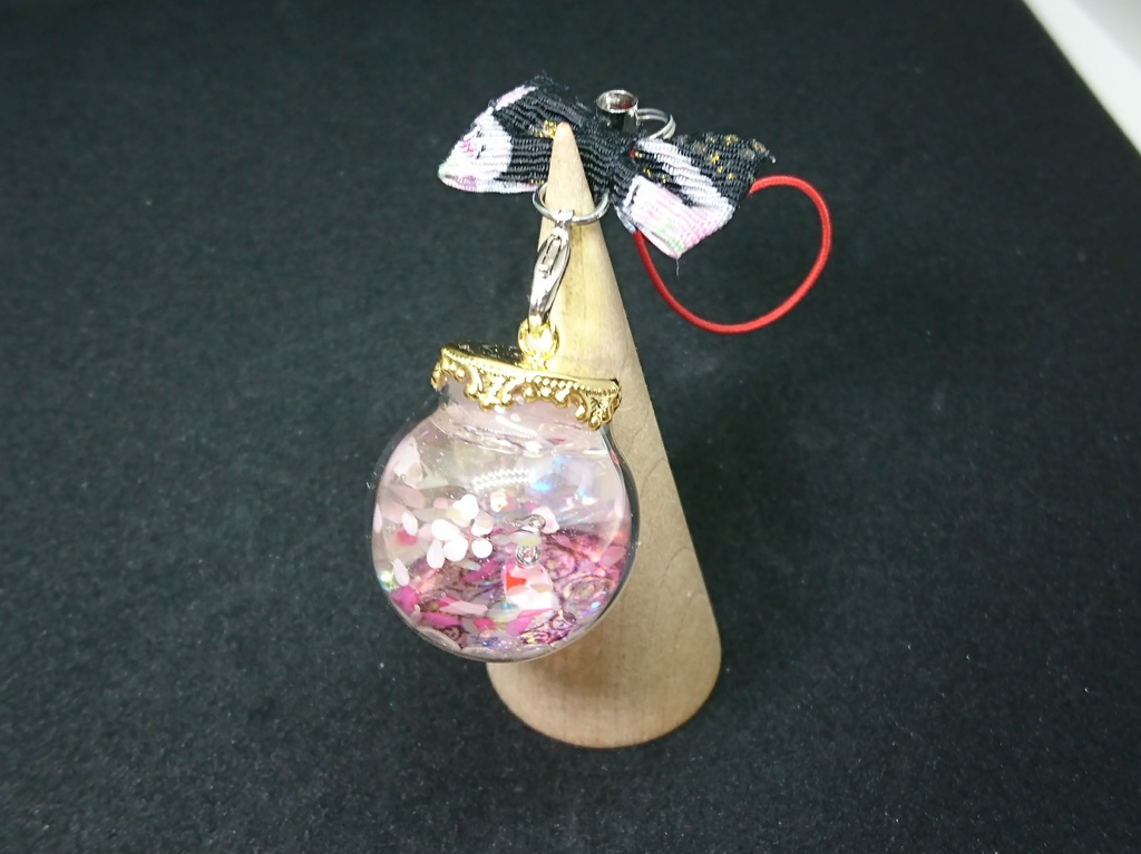 《桜マジック》【レジン/ストラップ】