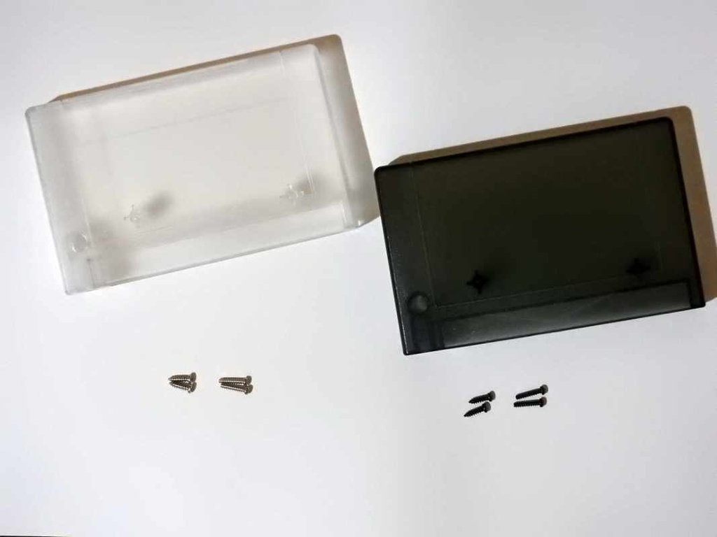 RGR製 Transparent Cartridge Shell for MSX Konami-style