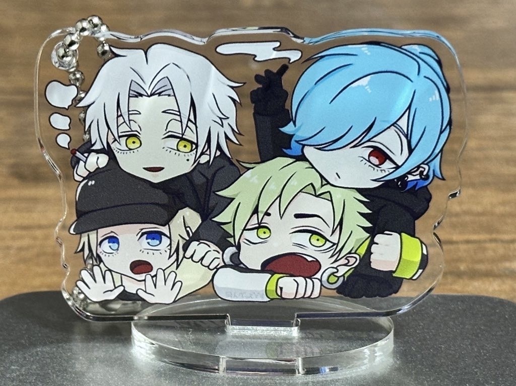 アクリルスタンド (ボールチェーン付)各500円