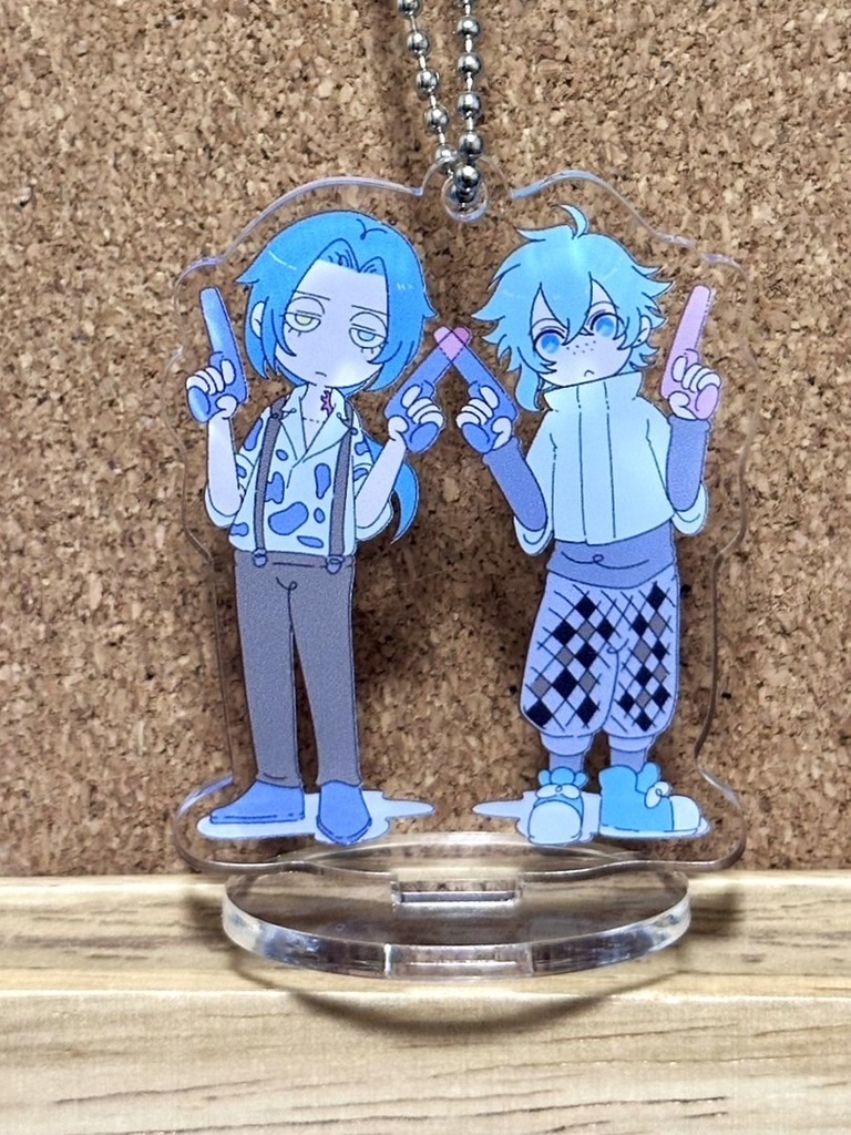 アクリルスタンド (ボールチェーン付)各500円