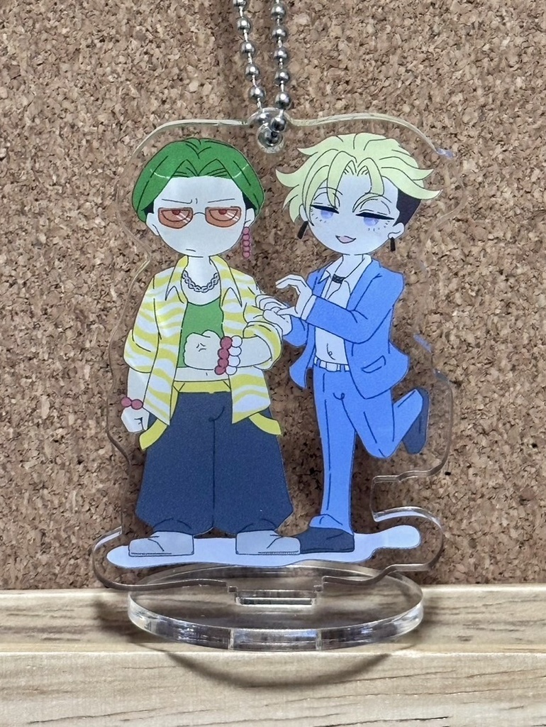 アクリルスタンド (ボールチェーン付)各500円