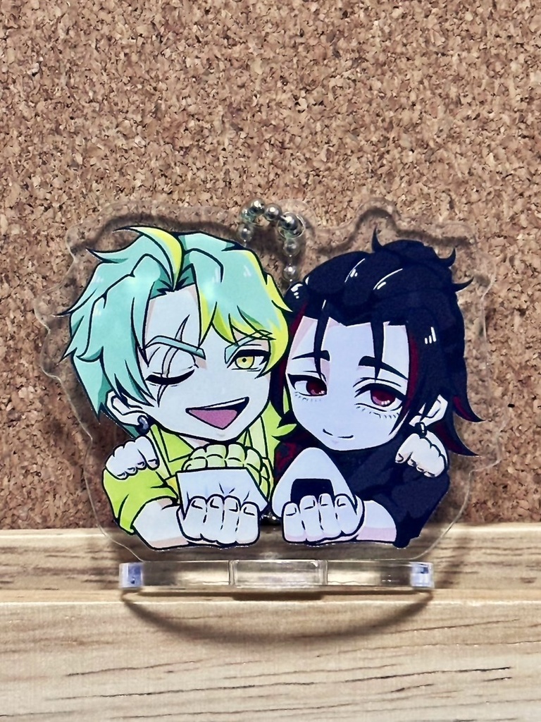 アクリルスタンド (ボールチェーン付)各500円