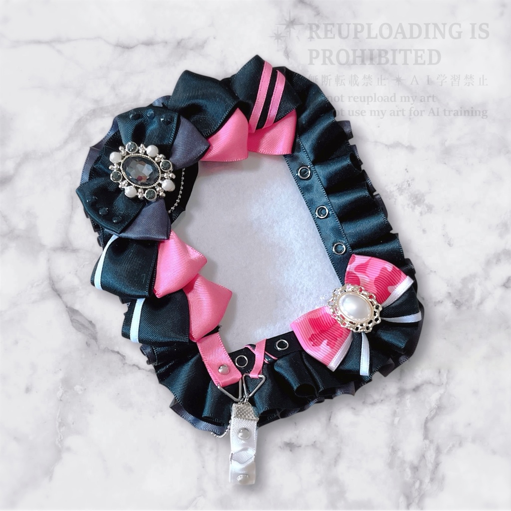 衣装モチーフ硬質ケースキーホルダー (3種)