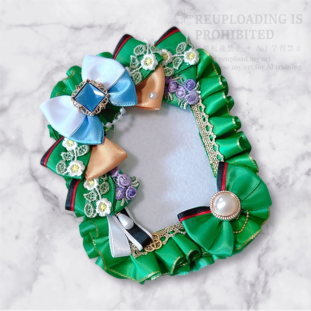 衣装モチーフ硬質ケースキーホルダー (3種)