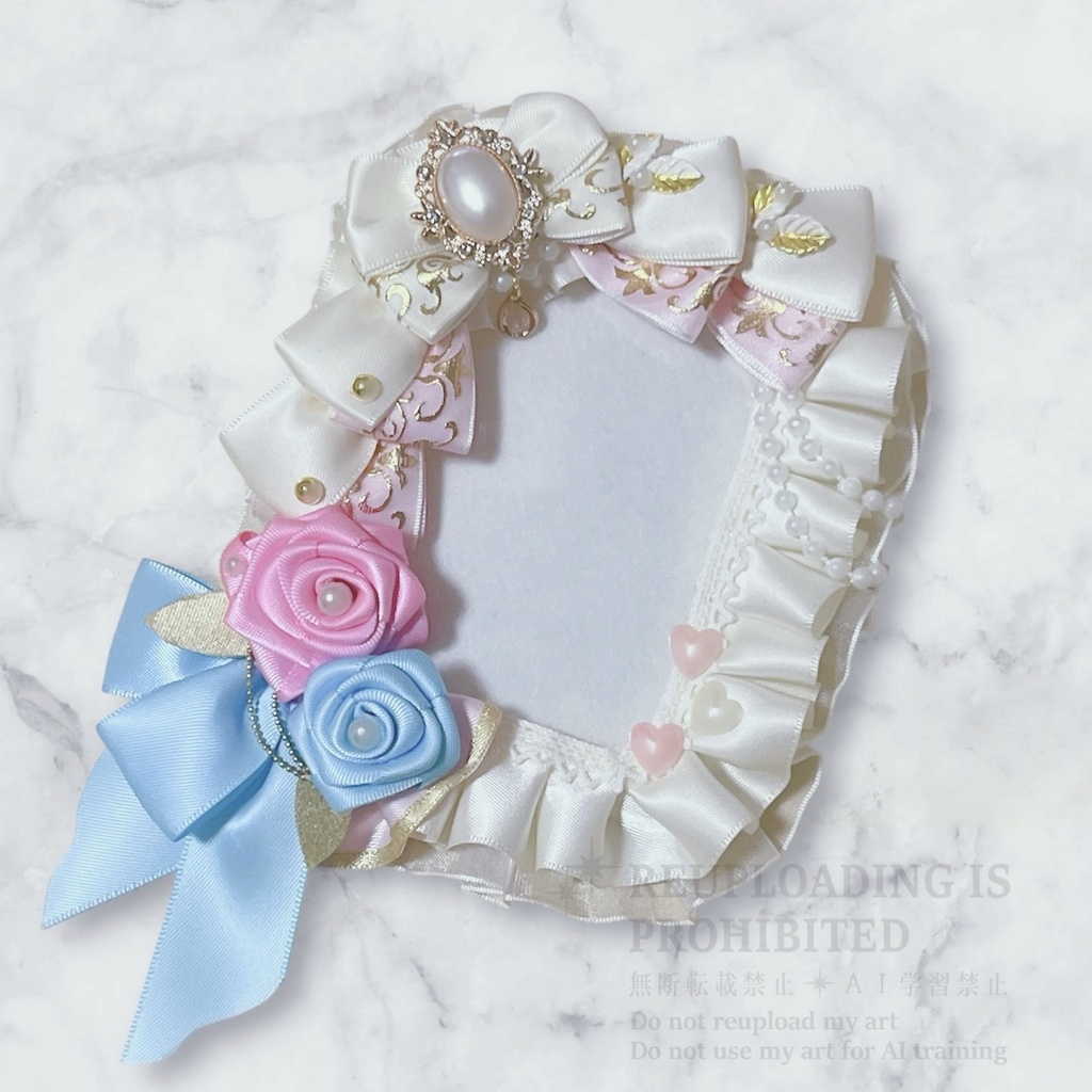 衣装モチーフ硬質ケースキーホルダー(2種)