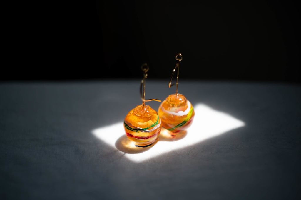 飴ちゃんの耳飾り ヨーヨー (オレンジ)