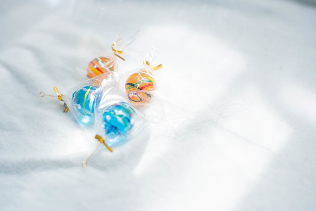 飴ちゃんの耳飾り ヨーヨー (水色)