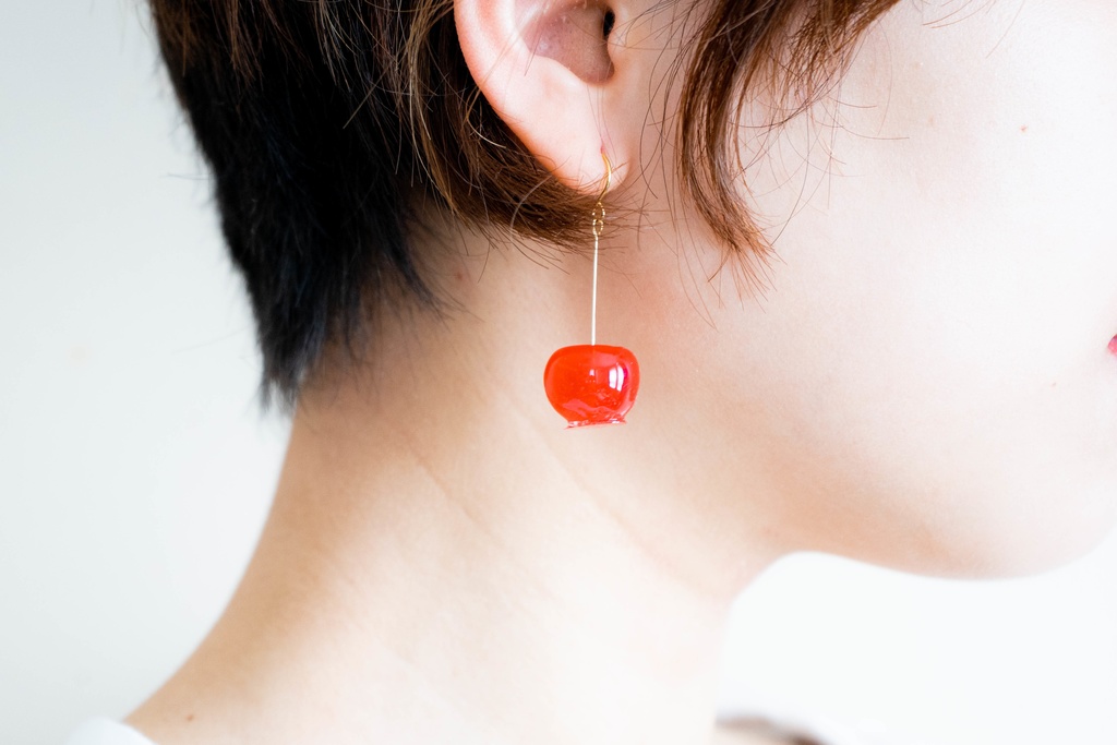 飴ちゃんの耳飾り りんご飴