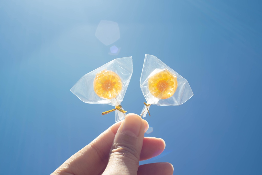 「わたしの好きな色」黄 / 飴ちゃんの耳飾り(ピアス・イヤリング)