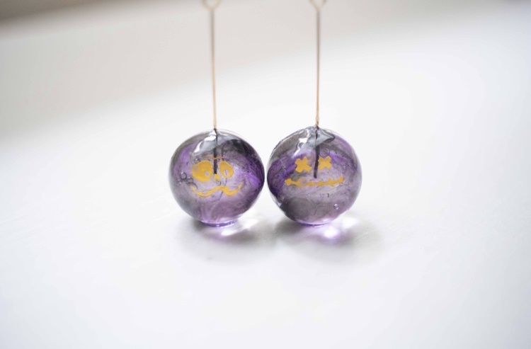 飴ちゃんの耳飾り Trick or Treat (ブラック×パープル)