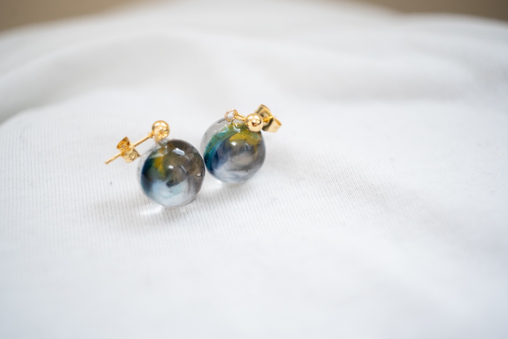 伊黒小芭内「蛇の呼吸」イメージ / ミニ飴ちゃんの耳飾り(ピアス・イヤリング)