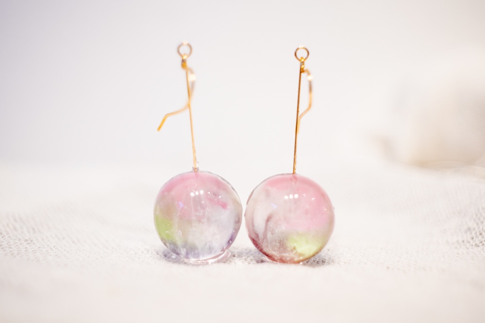 鬼滅の刃 甘露寺蜜璃「恋の呼吸」イメージ / 飴ちゃんの耳飾り(ピアス・イヤリング)