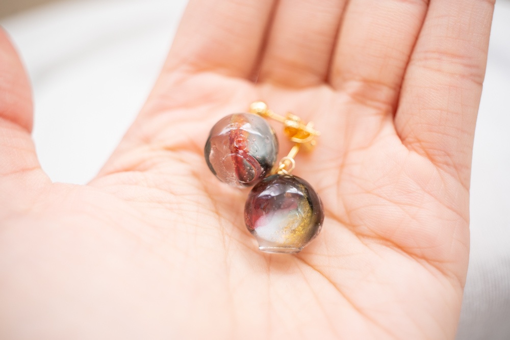 鬼滅の刃 宇髄天元「音の呼吸」イメージ / ミニ飴ちゃんの耳飾り(ピアス・イヤリング)