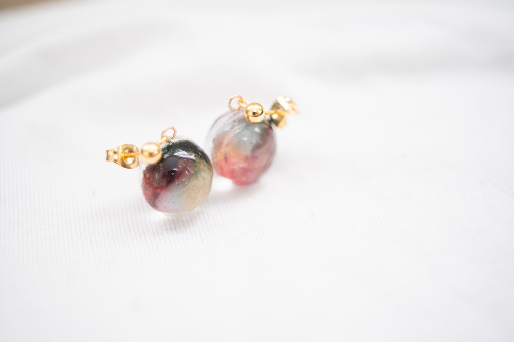 鬼滅の刃 宇髄天元「音の呼吸」イメージ / ミニ飴ちゃんの耳飾り(ピアス・イヤリング)