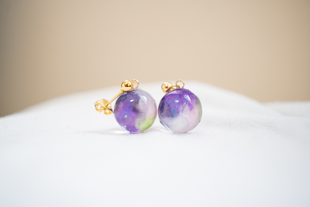 鬼滅の刃 胡蝶しのぶ「蟲の呼吸」イメージ ／ ミニ飴ちゃんの耳飾り(ピアス・イヤリング)