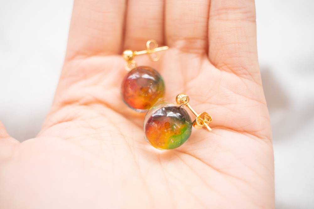 鬼滅の刃 冨岡義勇「水の呼吸」イメージ / ミニ飴ちゃんの耳飾り(ピアス・イヤリング)