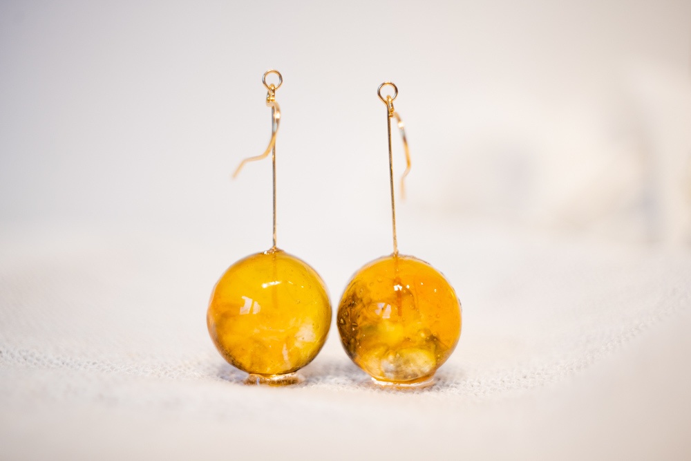 鬼滅の刃 我妻善逸「雷の呼吸」イメージ / 飴ちゃんの耳飾り(ピアス・イヤリング)