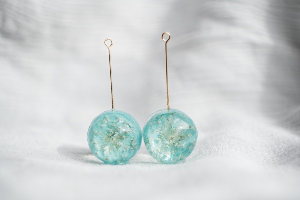 花の妖精 三色昼顔/飴ちゃんの耳飾り(ピアス・イヤリング)