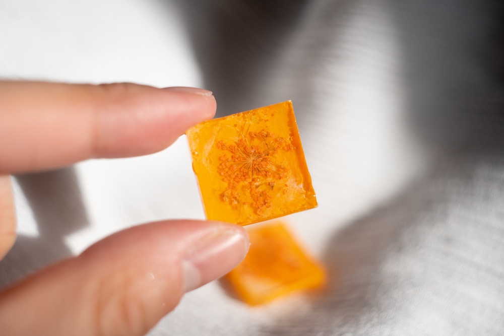 花の妖精 トネリコ/飴ちゃんの絵の耳飾り(ピアス・イヤリング)