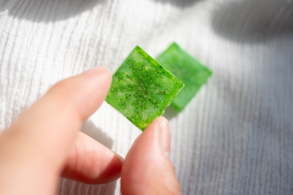 花の妖精 松/飴ちゃんの耳飾り(ピアス・イヤリング)