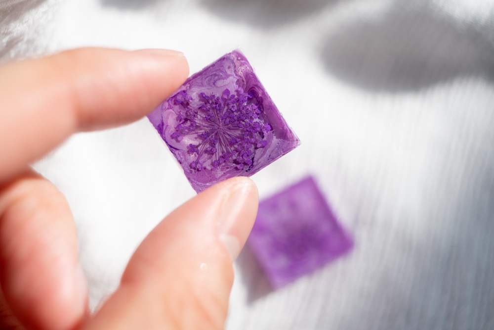 花の妖精 リラ/飴ちゃんの絵の耳飾り(ピアス・イヤリング)