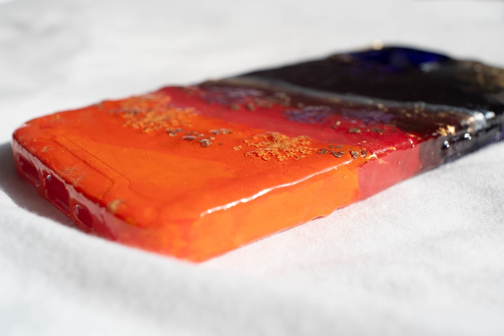 iPhone13/iPhone14 スマホケース 【ミステリアスフラワー】