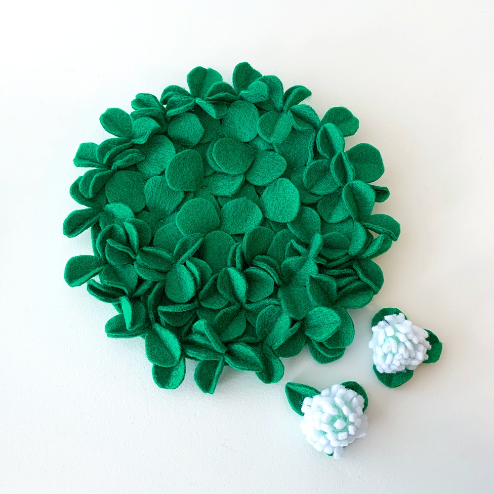 ちいさいまるいにわ【クローバー】