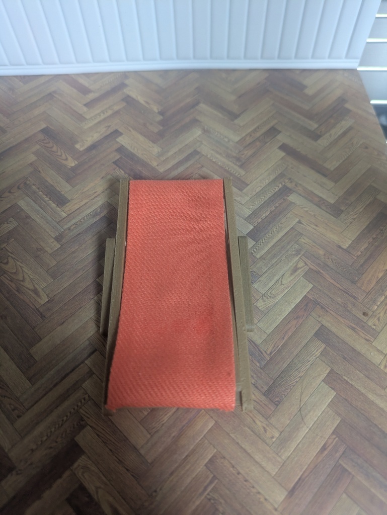 リクライニングチェア 小 リンクトラベラーズ・デスクトップアーミー向け