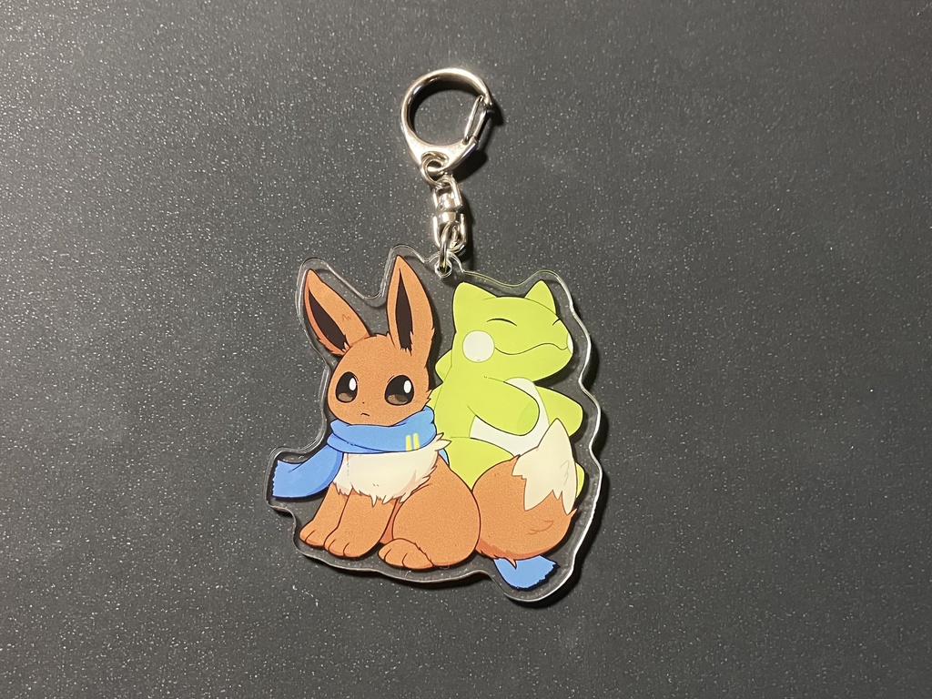 両面色違いアクキー